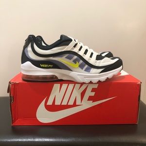 NIB Nike Air Max VG-R Men's Shoes CK7583-108